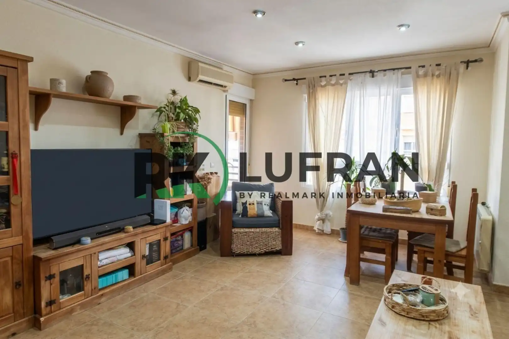 Flat for sale in Calle ARGENTINA, Sax