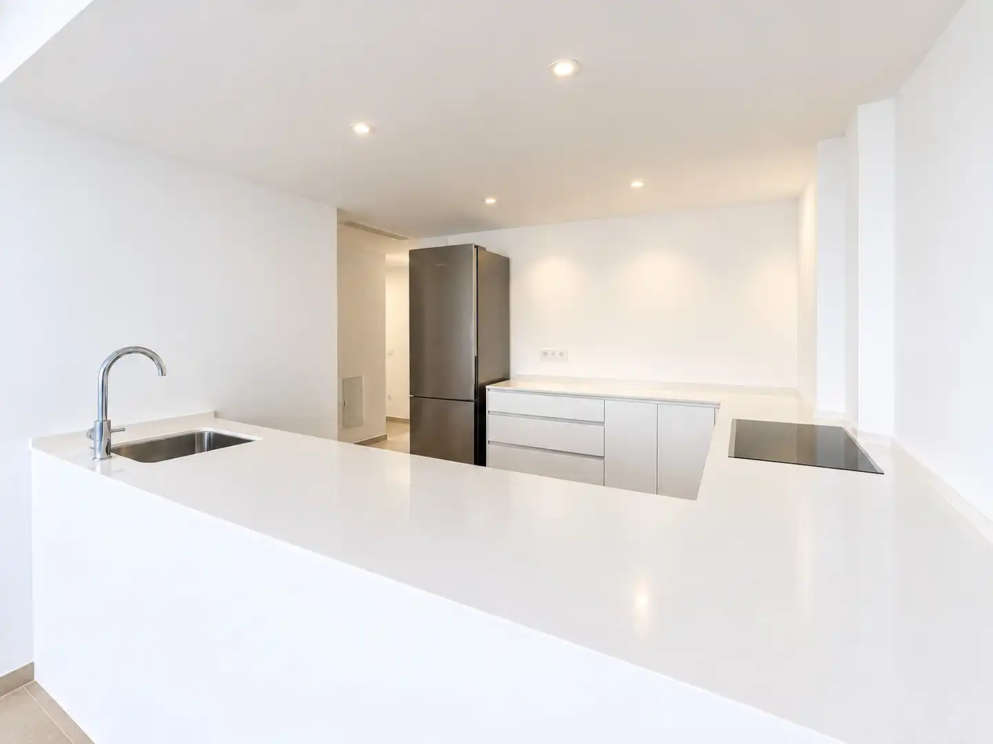 Bajo con ascensor en venta en Carrer de Frida Kahlo 16, imagen 5