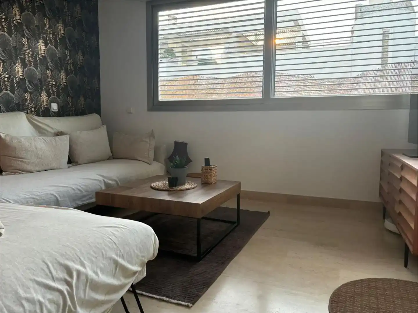 Wohnzimmer von Wohnung zur Miete in La Cala Golf - Lagar Martell