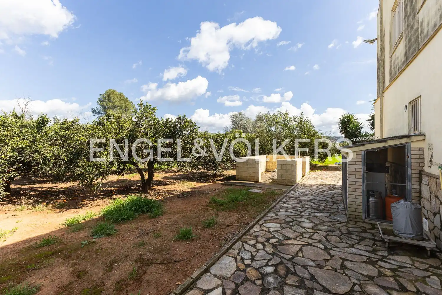 Casa o xalet en venda en La Pobla Llarga amb Calefacció i Jardí privat
