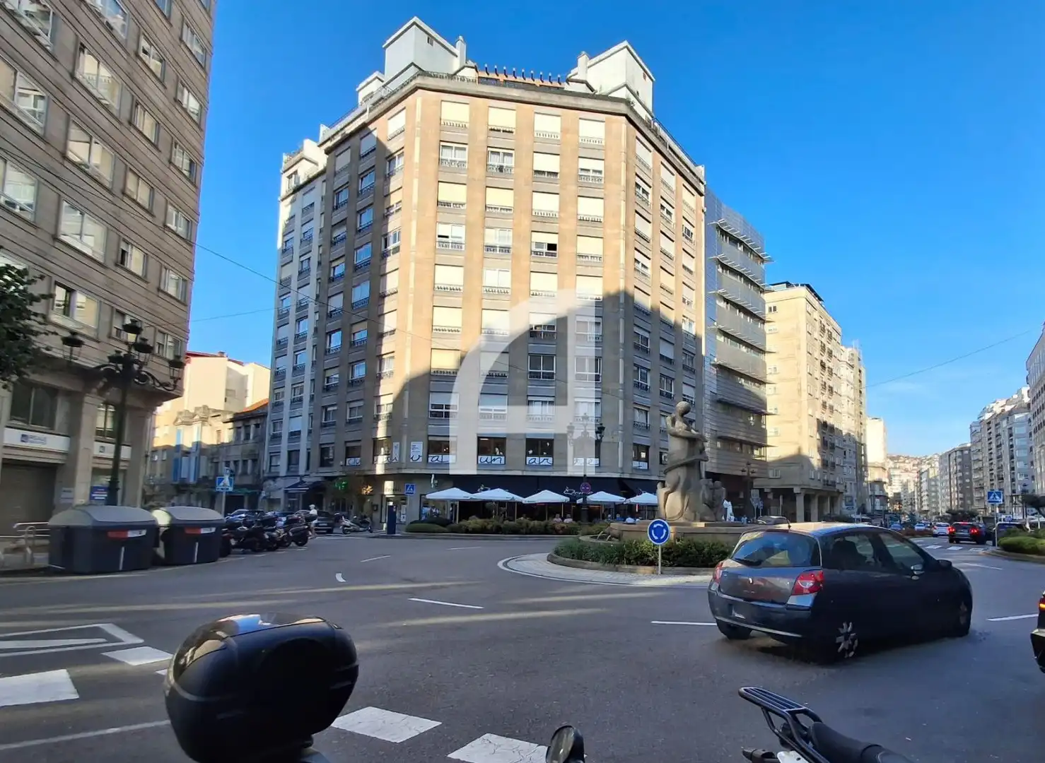 Wohnung zur Miete in R. de Rosalía de Castro, Centro - Areal