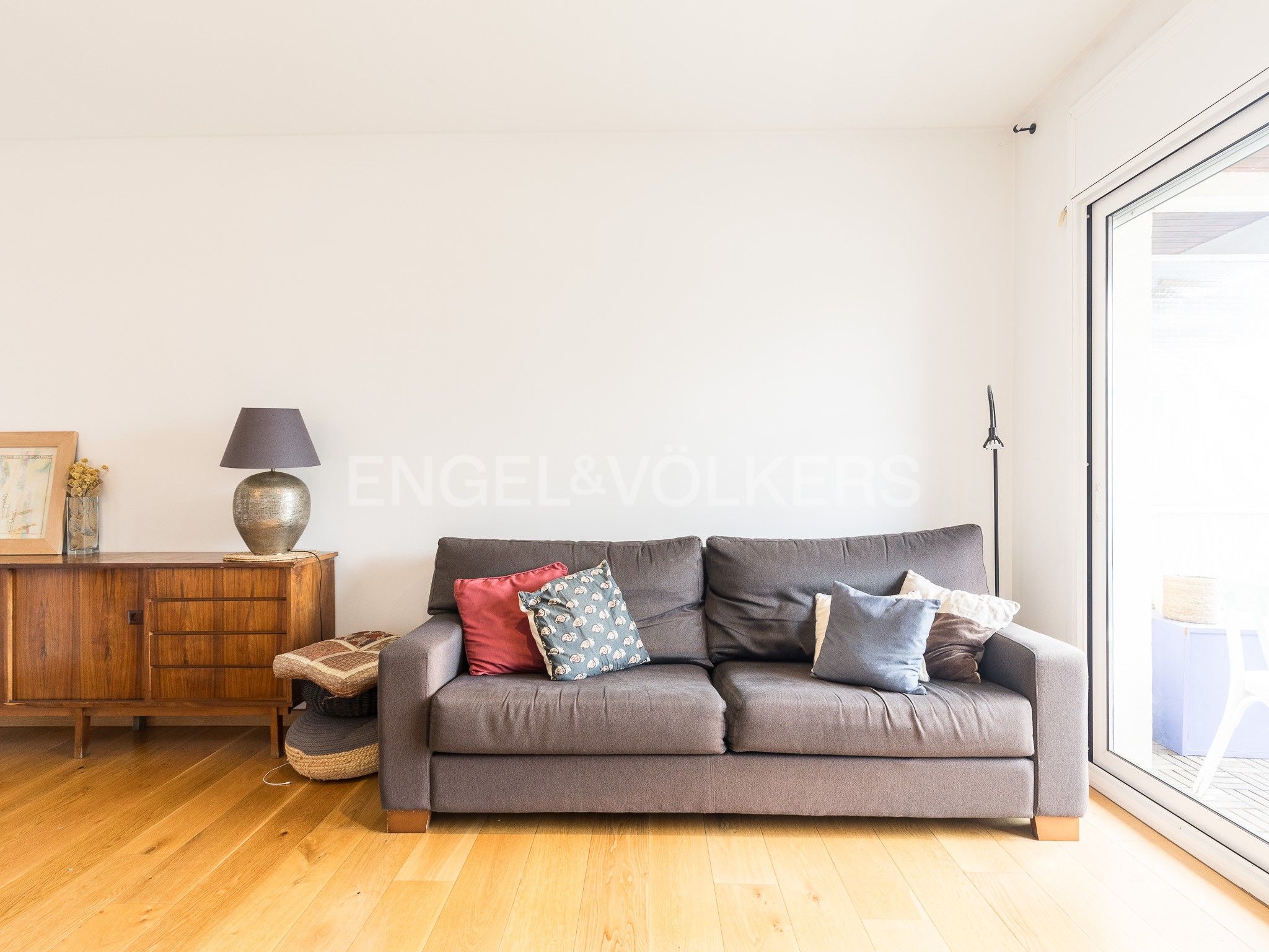 Living room of Apartment for sale in  Barcelona Capital  with Air Conditioner, Heating and Parquet flooring