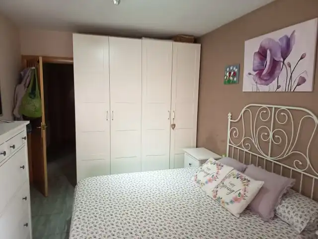 Habitación de Piso en venta en Esparreguera con Calefacción, Terraza y Horno
