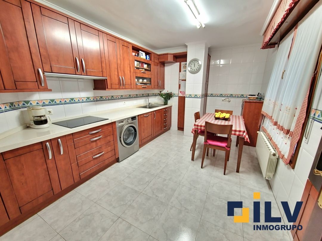 Kitchen of Flat for sale in Santurtzi   with Heating, Terrace and Storage room