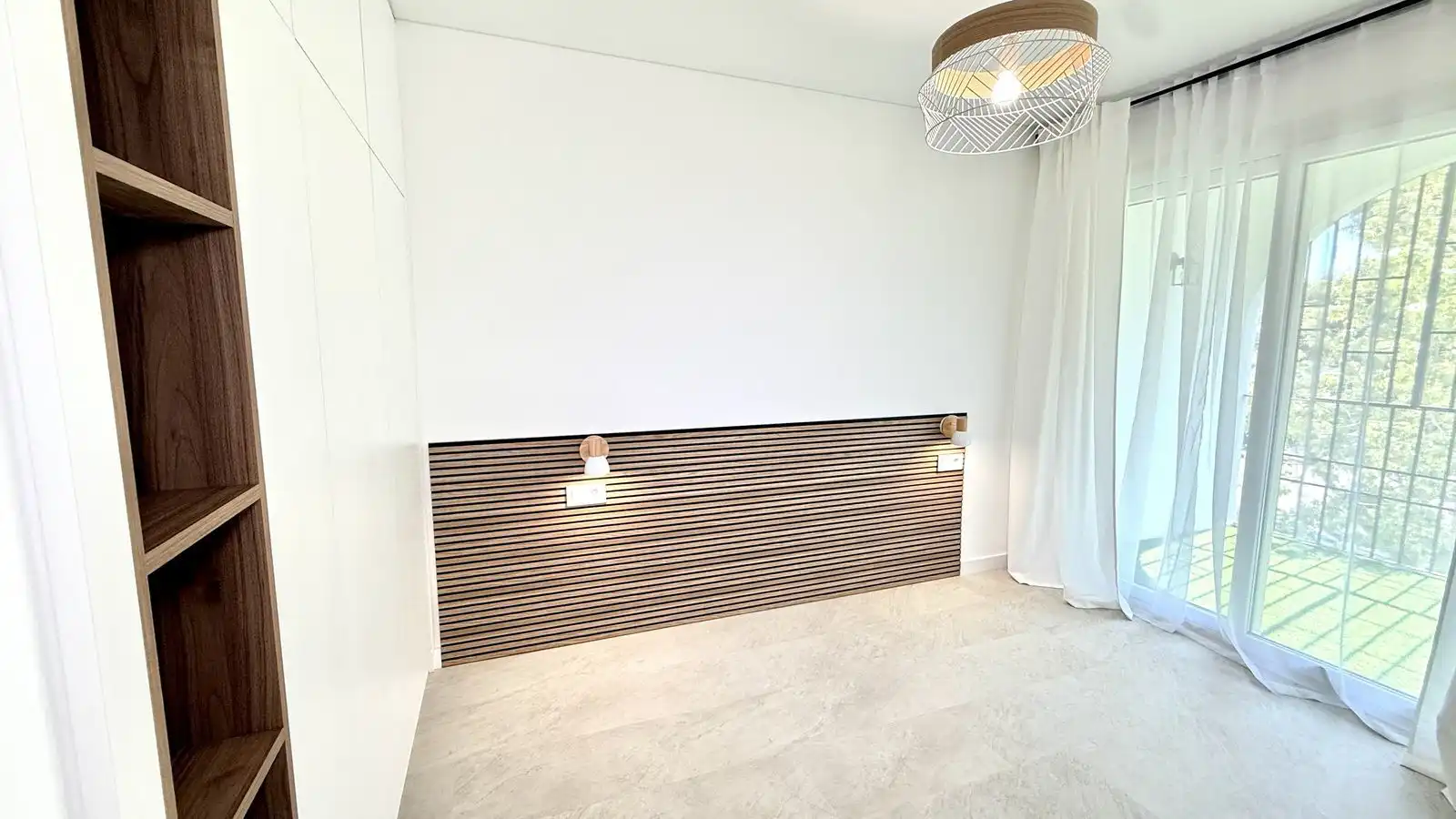 Dormitori de Apartament en venda en Estepona amb Terrassa, Traster i Moblat