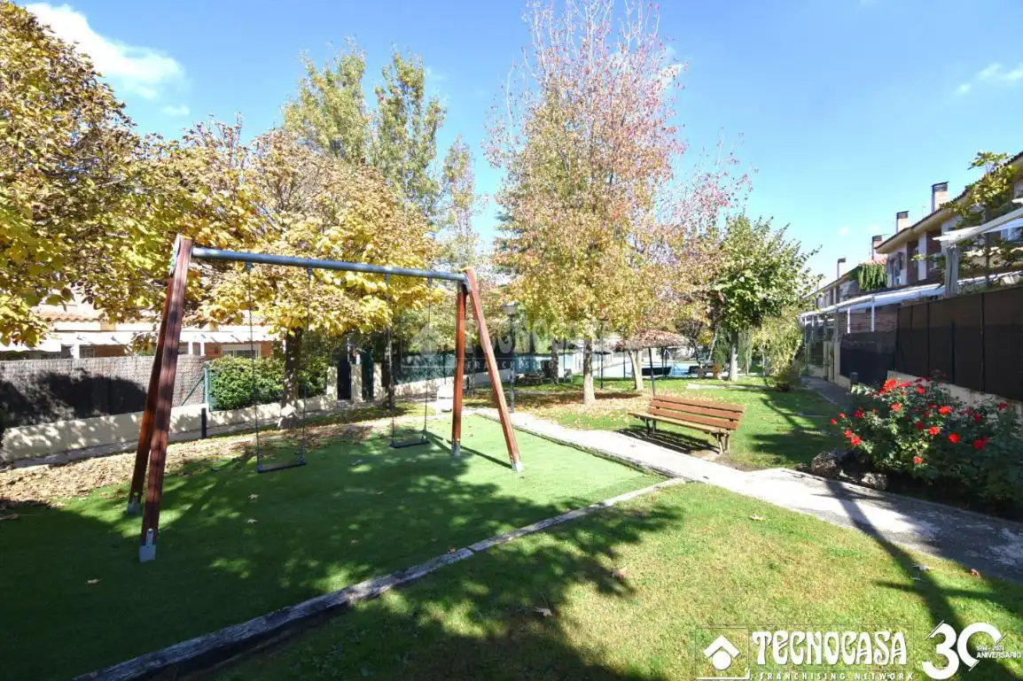 Casa adosada en venta en Centro