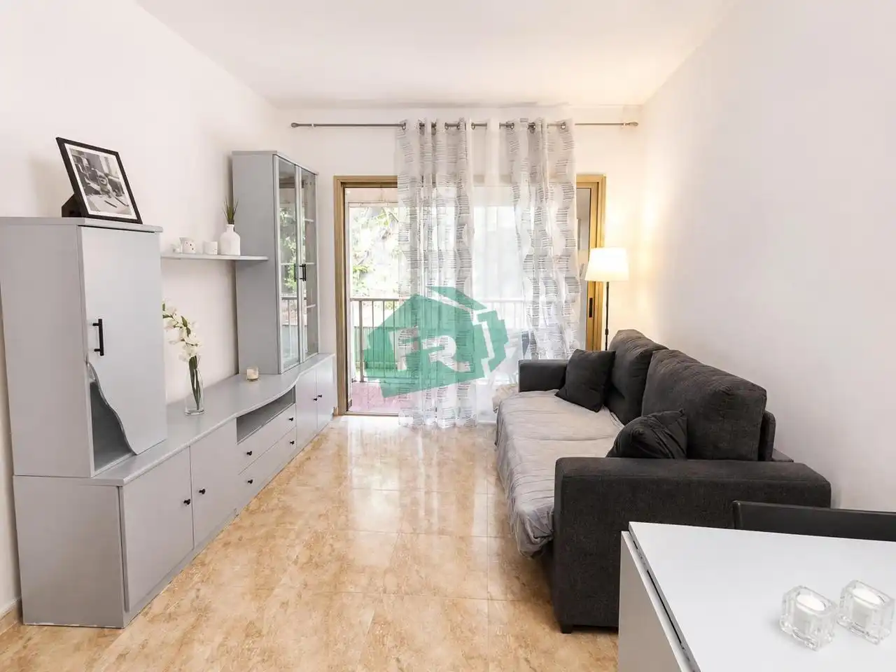 Bajo con ascensor en venta en Mas Baell - Can Carbó