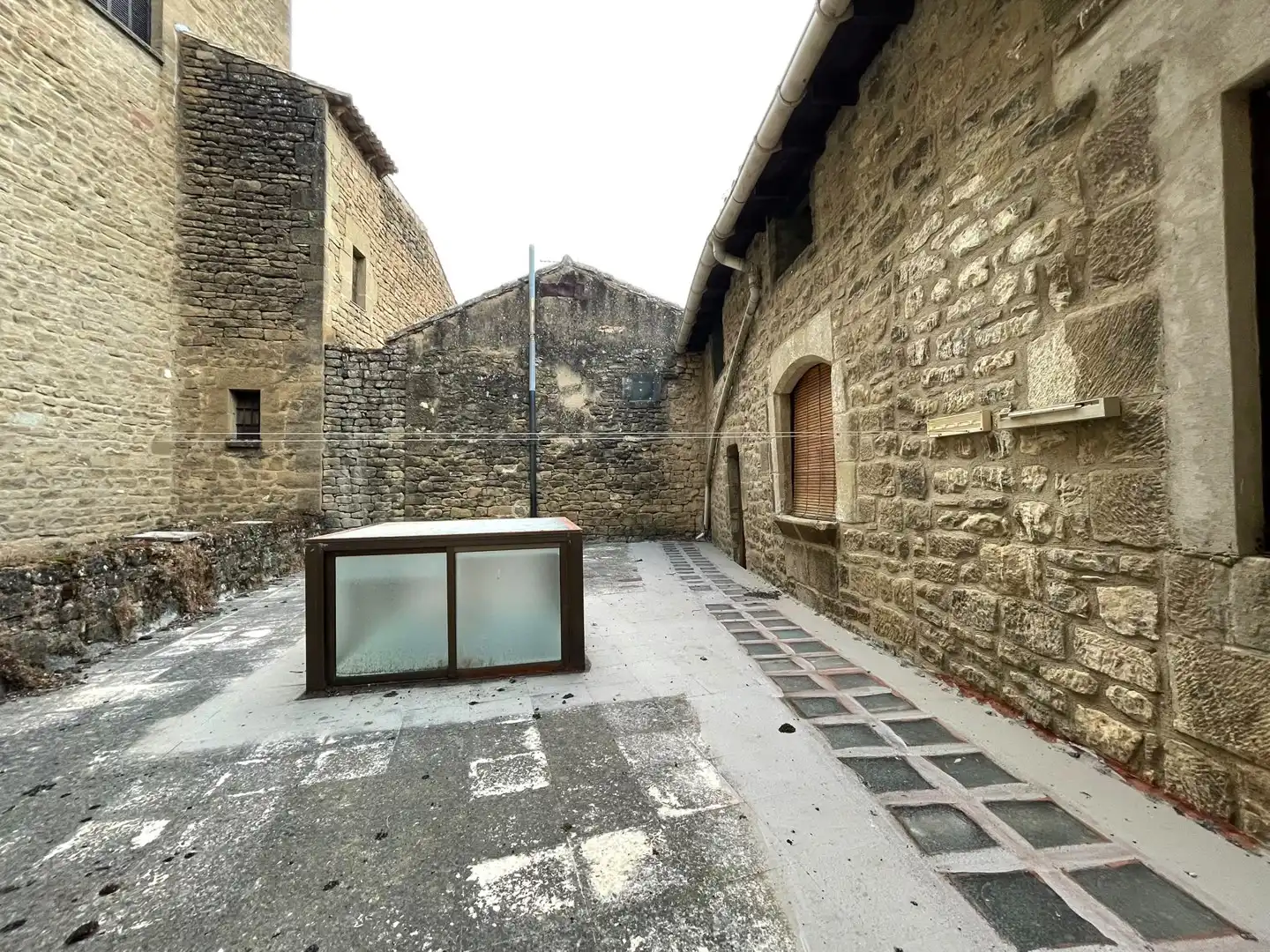 Vista exterior de Casa adosada en venta en Uncastillo con Terraza, Trastero y Amueblado