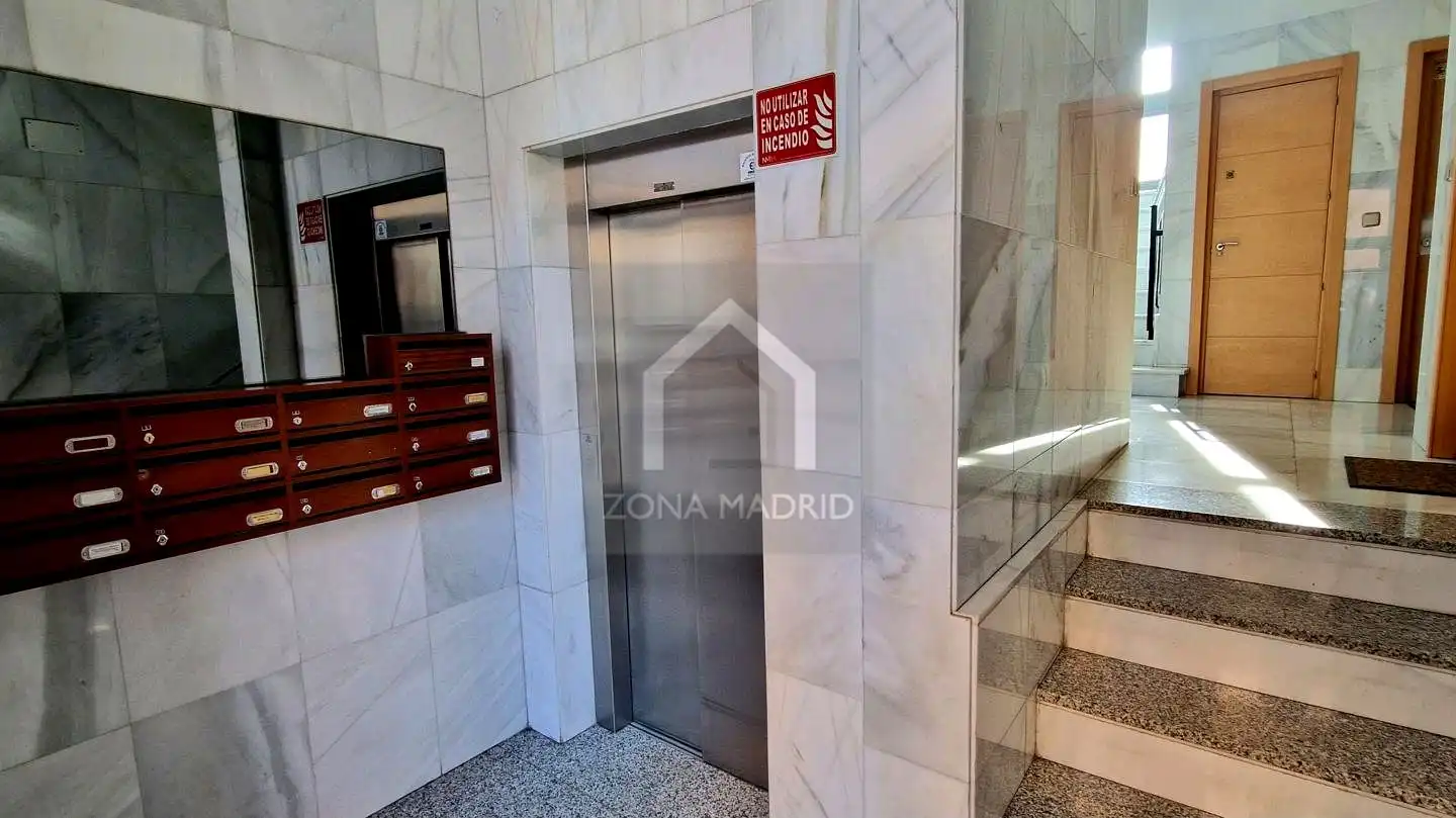 Piso con ascensor en venta en Calle de Indalecio Fernández, imagen 25