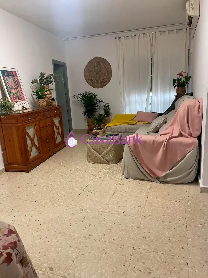 Sala d'estar de Pis en venda en  Córdoba Capital amb Aire condicionat i Moblat