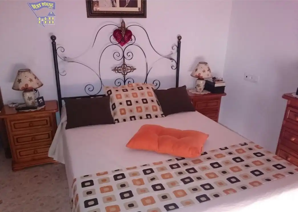 Dormitori de Casa adosada en venda en Arcos de la Frontera amb Moblat