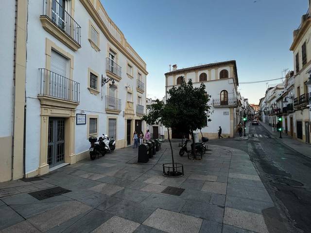 Planta baja en Venta en  calle alfaros  en Sta. Marina - San Andrés - San Pablo - San Lorenzo
