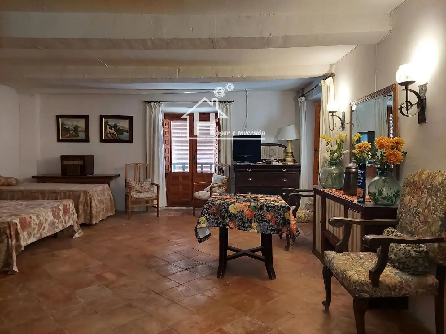 Sala de estar de Casa o chalet en venta en Millana con Jardín privado, Piscina y Balcón
