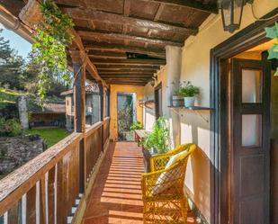 Terrassa de Casa o xalet en venda en Oviedo  amb Jardí privat, Terrassa i Traster