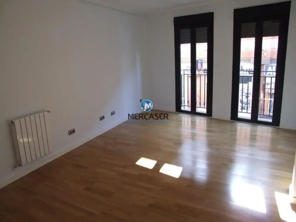 Bedroom of Flat for sale in Velilla de San Antonio