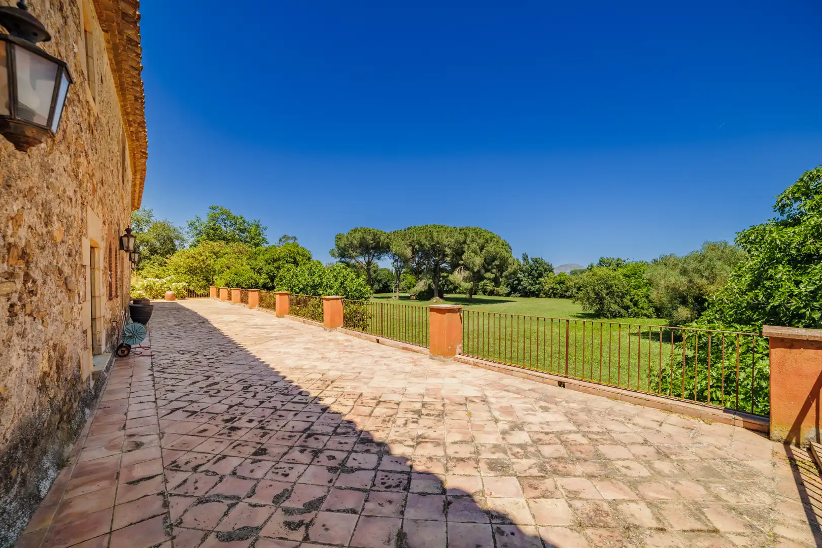 Garden of Country homes for sale in Parlavà  with Air Conditioner, Private garden and Terrace