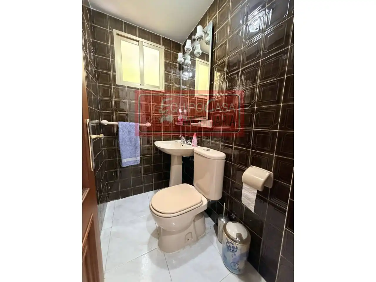 Badezimmer von Wohnung zur Miete in Lugo mit Heizung, Parkett und Möbliert