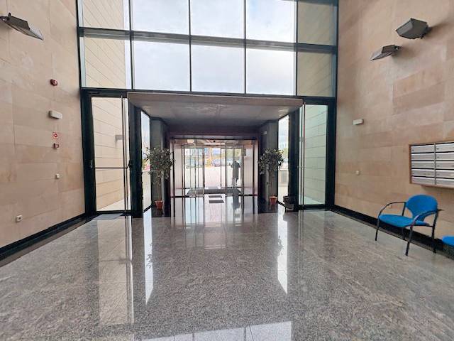 Oficina en Alquiler en Calle Adolfo Pérez Esquivel en Parque Empresarial