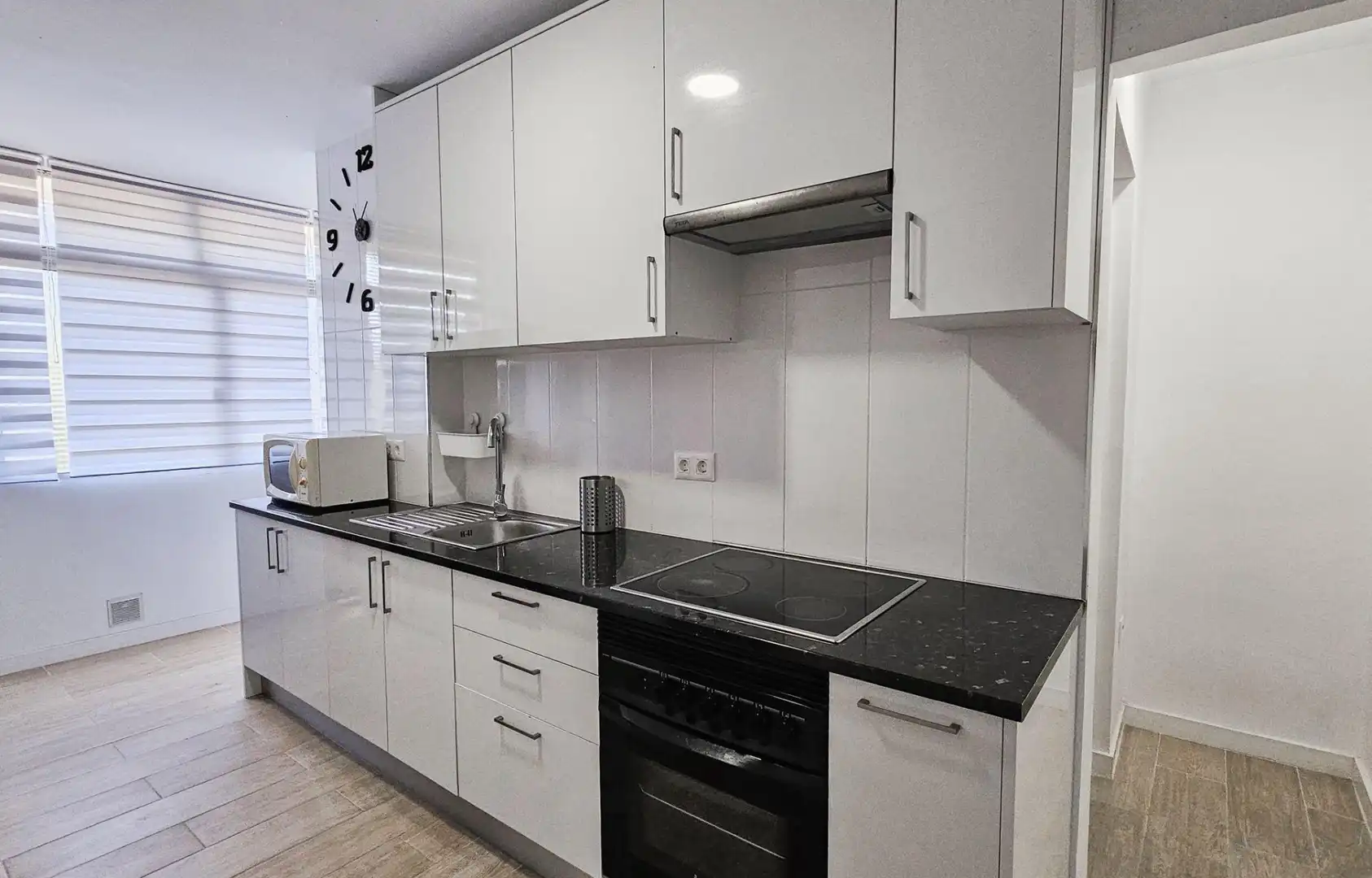 Cocina de Piso para compartir en San Cristóbal de la Laguna con Parquet, Amueblado y Horno