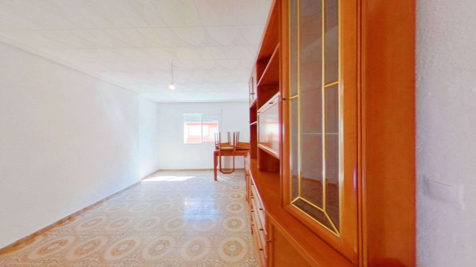Flat to rent in  Valencia Capital  with Heating, Terrace and Oven