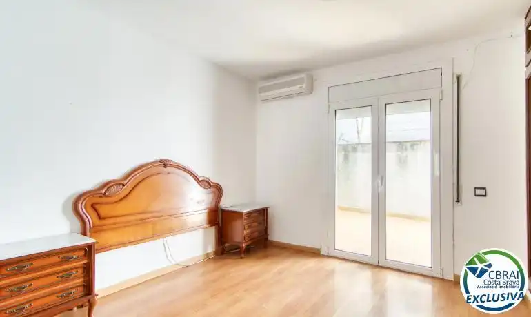 Bedroom of Flat for sale in Roses  with Heating, Terrace and Oven