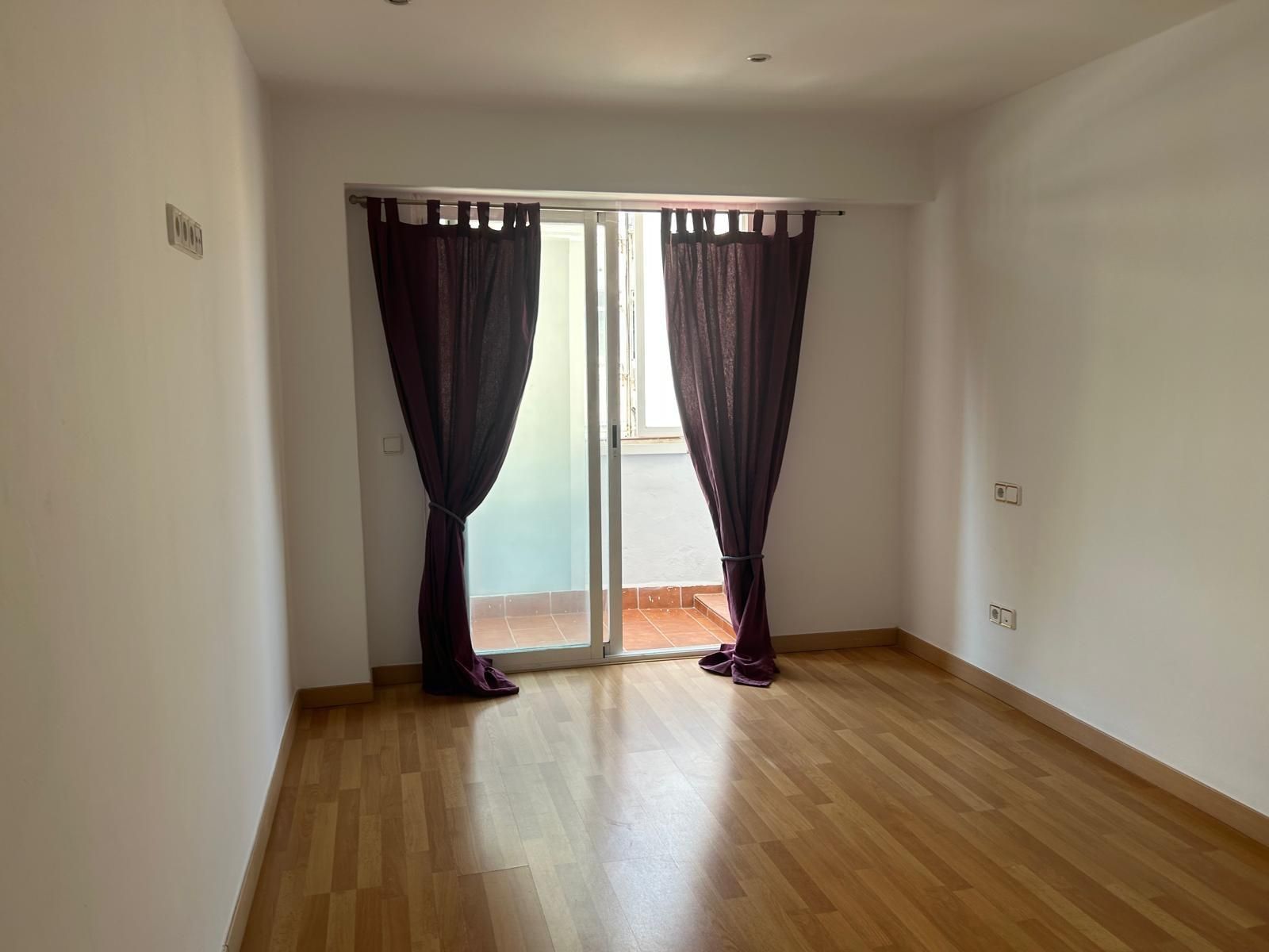Bedroom of Flat for sale in  Palma de Mallorca  with Air Conditioner, Parquet flooring and Balcony