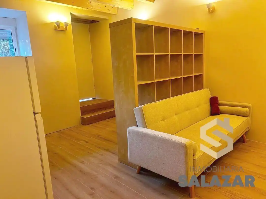 Wohnzimmer von Wohnungen zur Miete in Meñaka mit Heizung und Möbliert