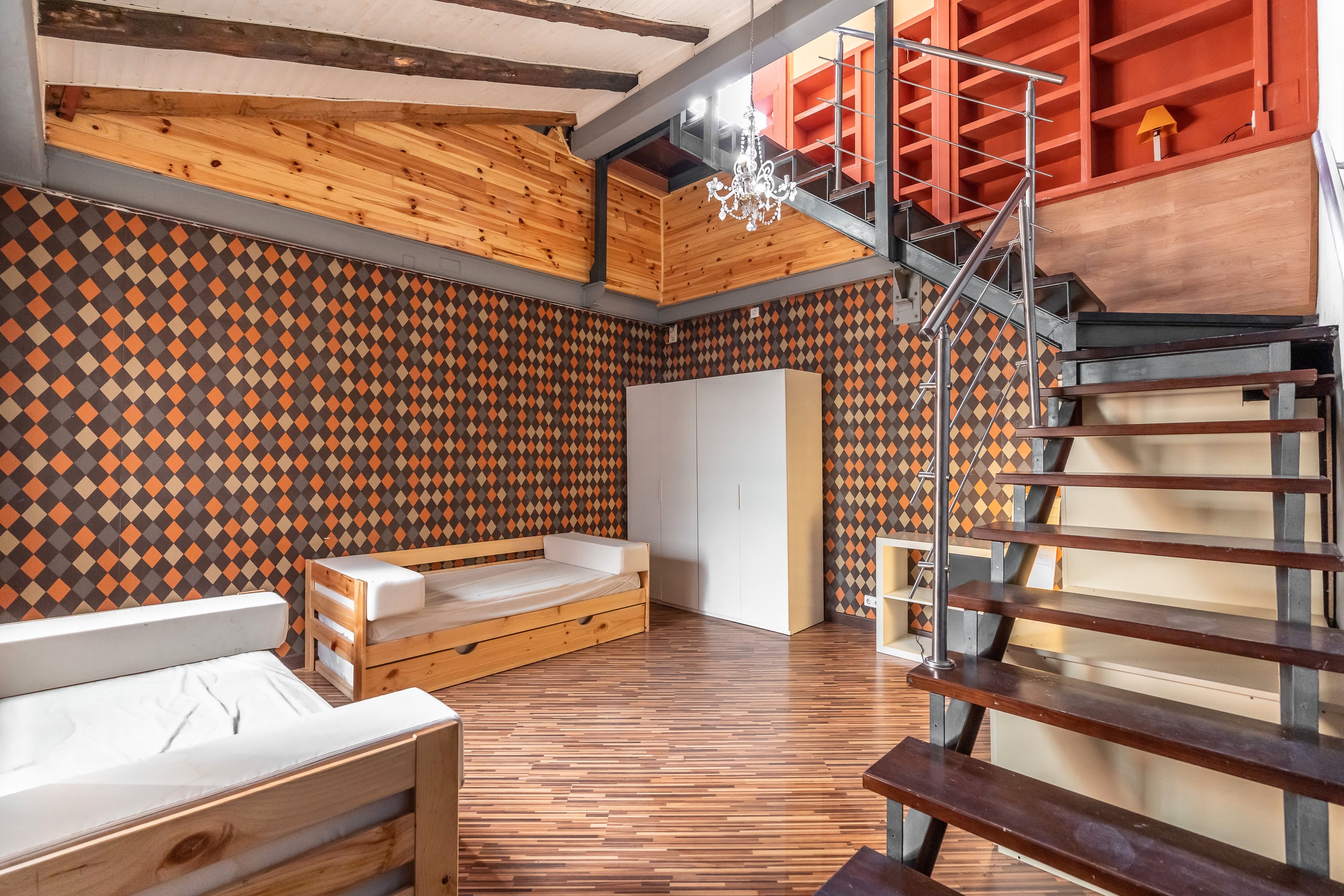 Piso en venta en  Madrid Capital con Calefacción y Terraza