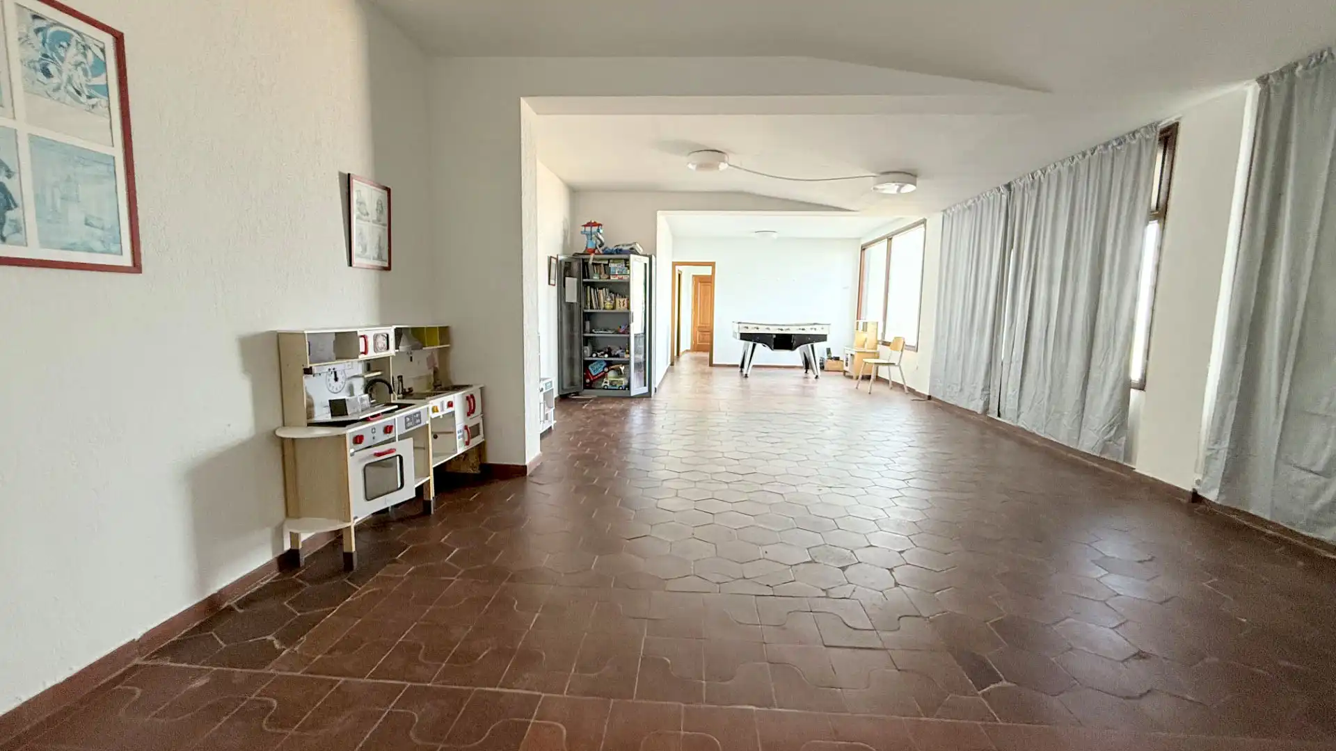 Sala de estar de Piso en venta en Vigo  con Calefacción, Jardín privado y Amueblado