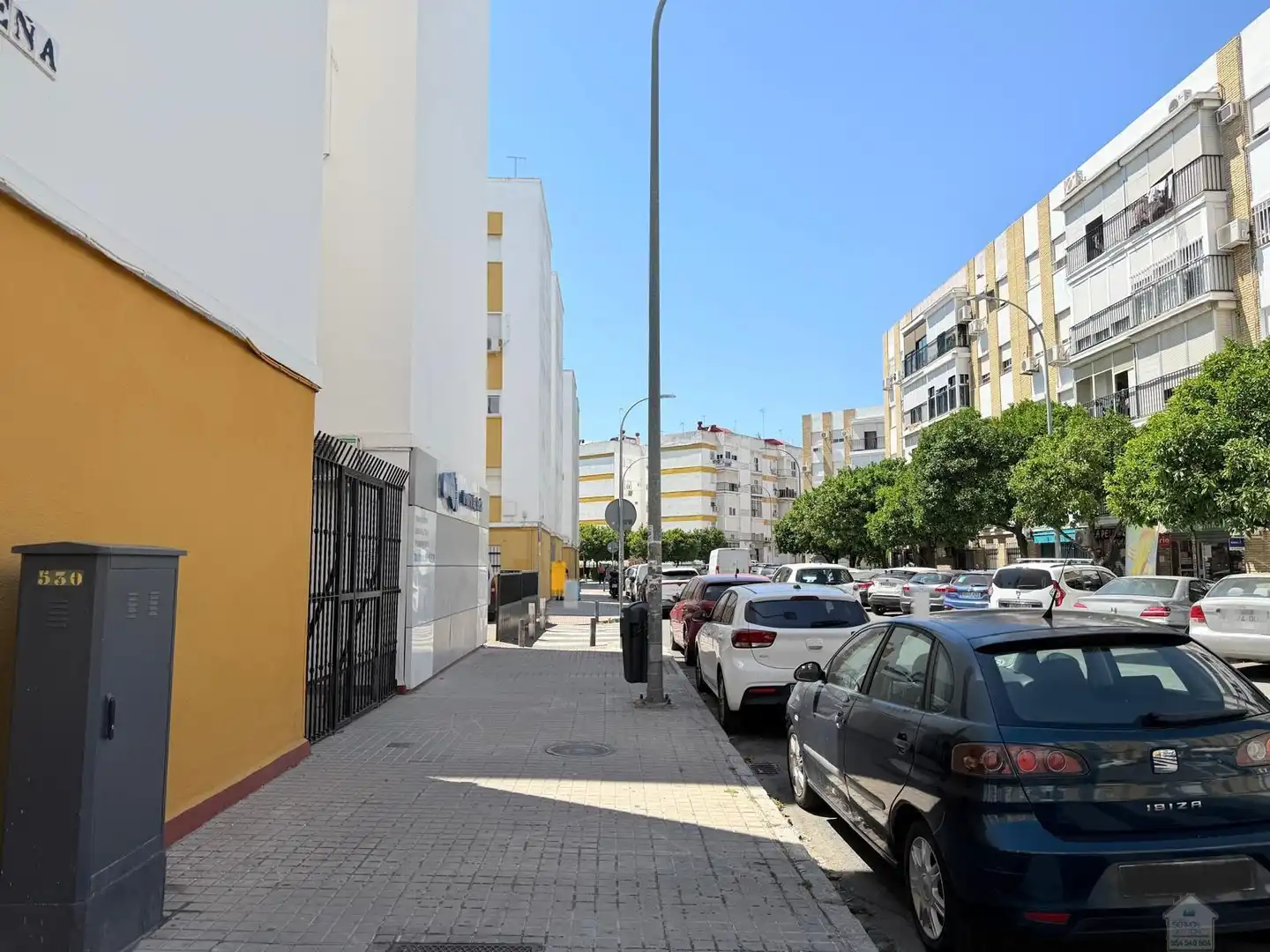 Vista exterior de Pis de lloguer en Sevilla amb Aire condicionat, Terrassa i Moblat