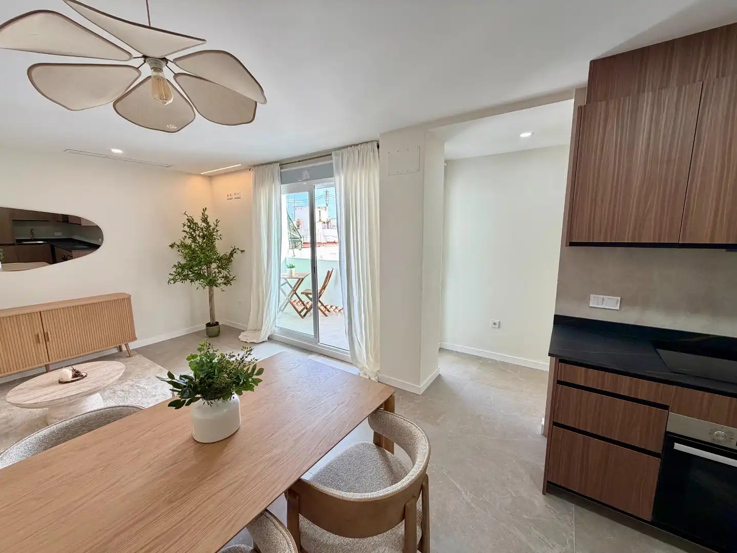 Dining room of Flat for sale in Valencia  with Air Conditioner, Furnished and Balcony