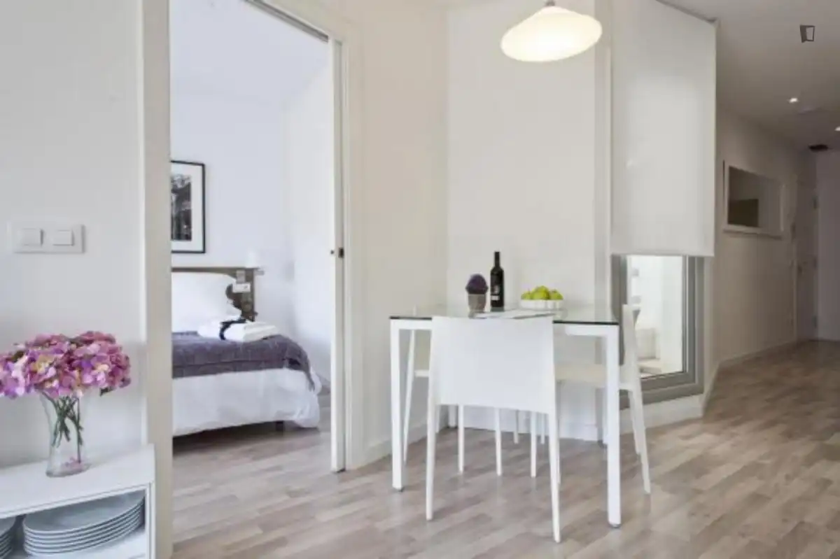Apartamento de alquiler en Sants-Badal