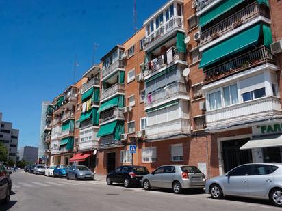 Vista exterior de Pis en venda en  Madrid Capital amb Calefacció, Moblat i Rentadora