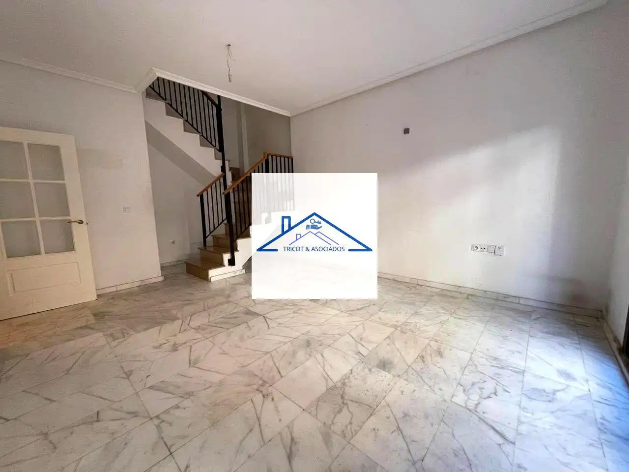 Planta baja en venta en Ocaña con Calefacción