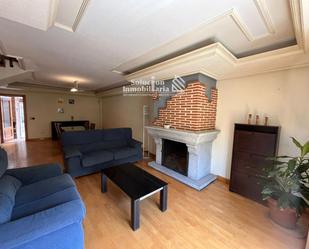 Living room of Single-family semi-detached for sale in Salamanca Capital  with Terrace