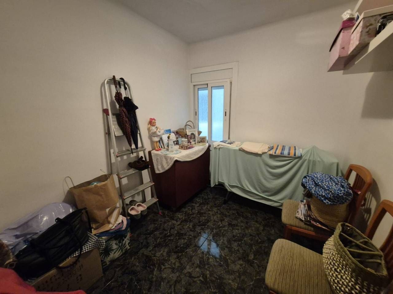 Piso en venta en La Llagosta con Balcón