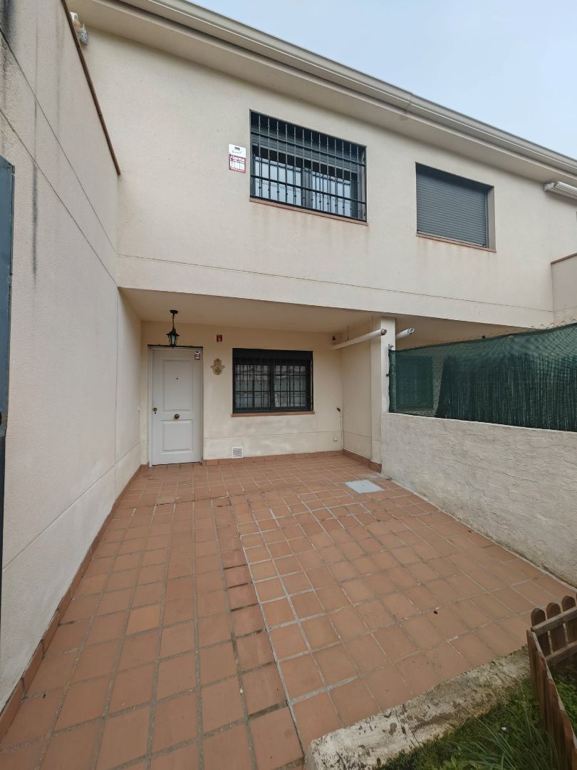 Casa adosada en venda en Aranjuez amb Calefacció, Terrassa i Alarma