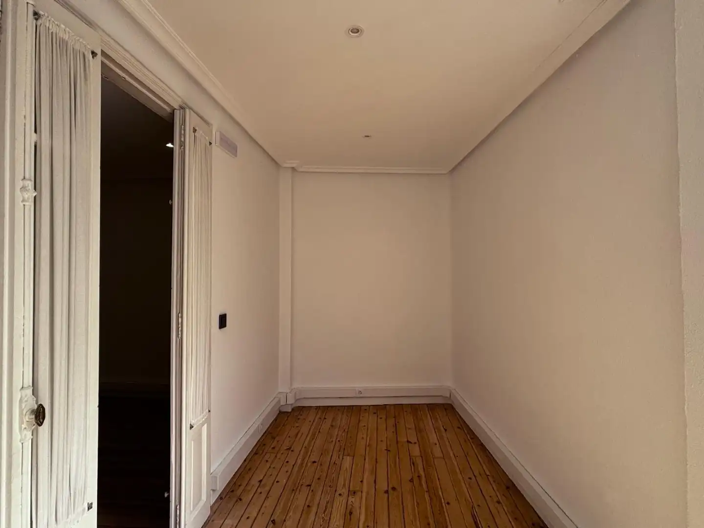 Habitación de Oficina de alquiler en Burgos
