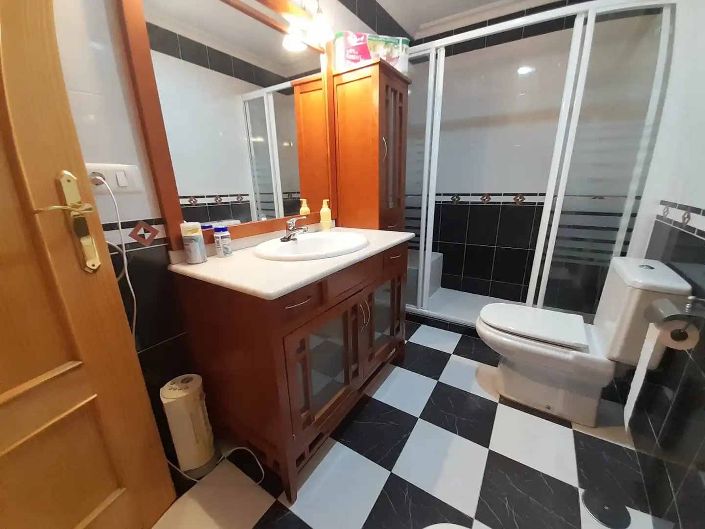 Bathroom of Flat for sale in Puertollano  with Air Conditioner, Heating and Storage room