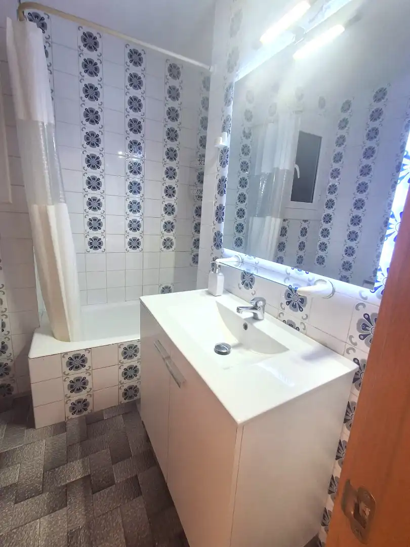 Baño de Piso en venta en Sitges con Aire acondicionado, Parquet y Horno