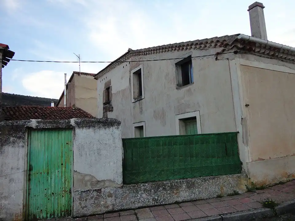 Vista exterior de Casa o chalet en venta en Barbadillo del Mercado con Jardín privado