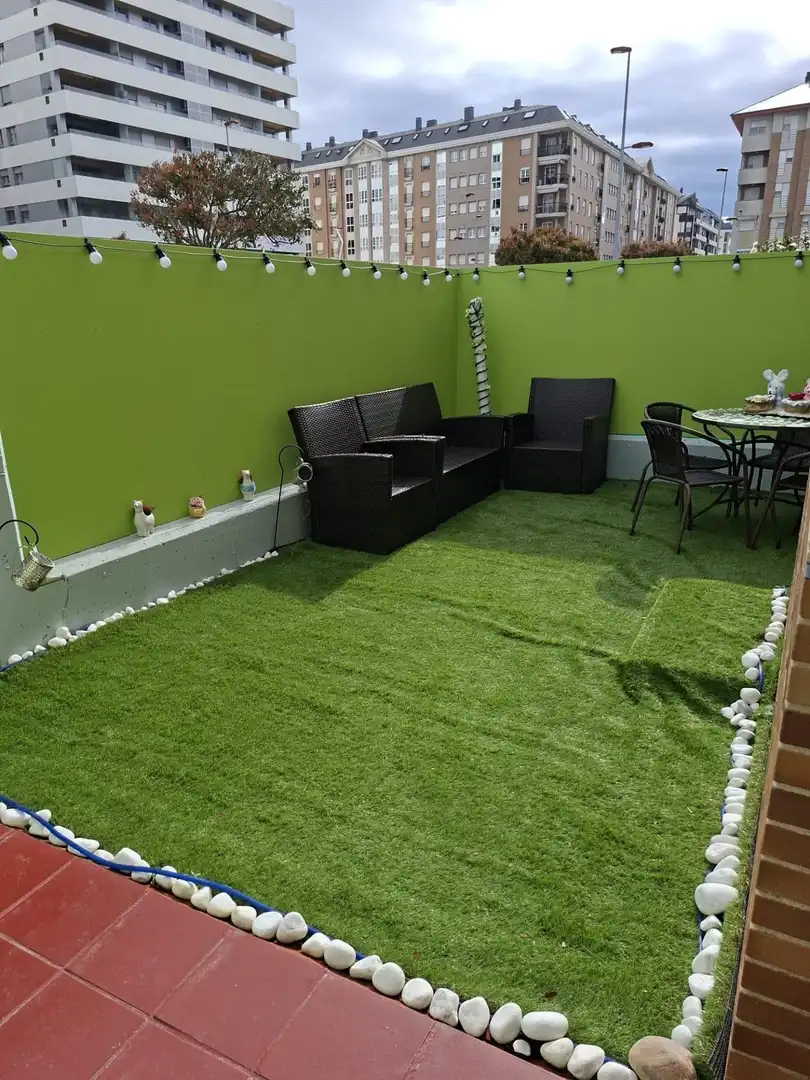 Terrassa de Casa adosada en venda en Ponferrada amb Terrassa, Piscina i Balcó