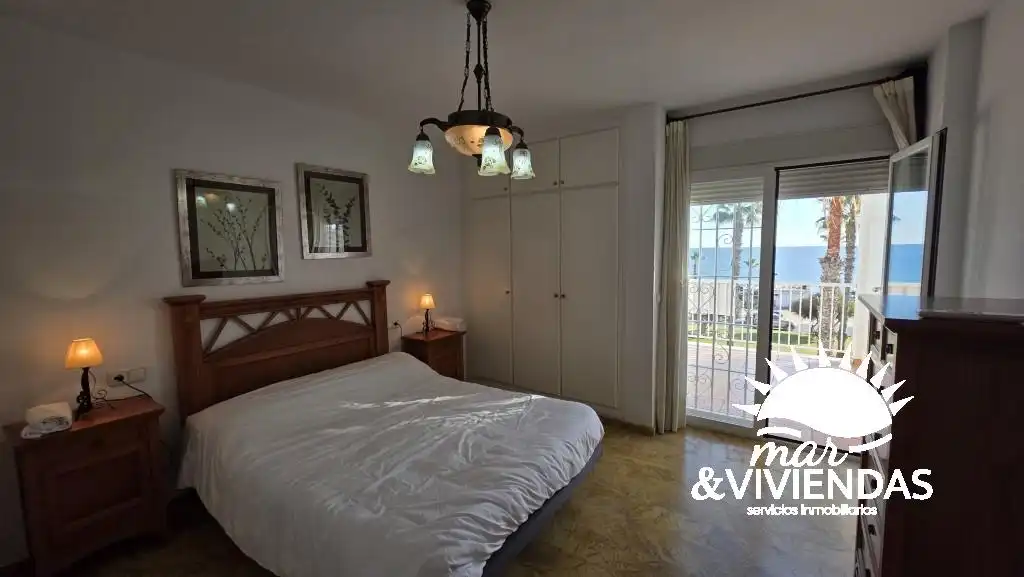 Habitación de Casa adosada en venta en Mojácar con Aire acondicionado, Calefacción y Jardín privado