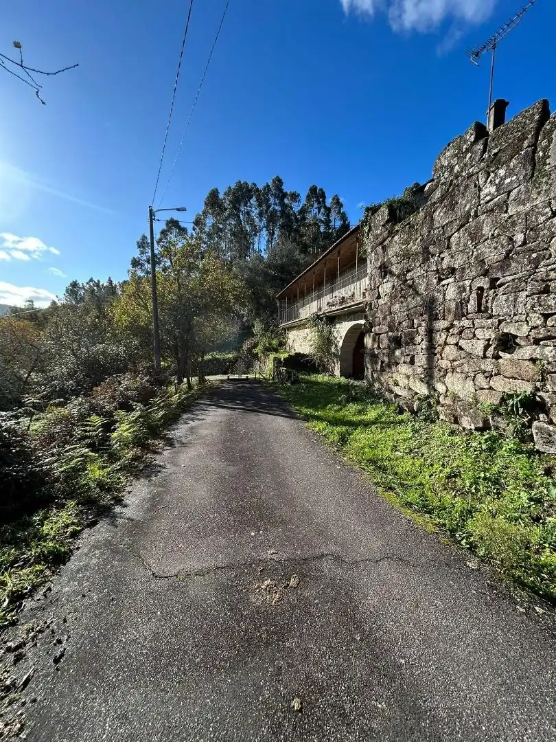 Vista exterior de Casa o xalet en venda en Cerdedo amb Jardí privat