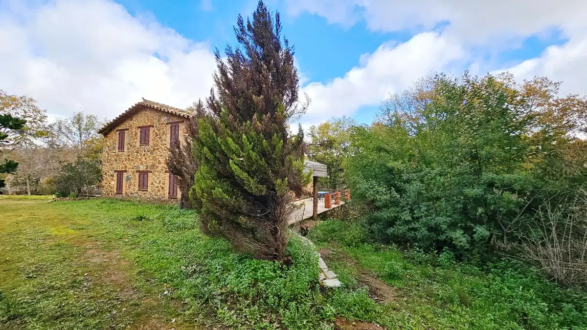 Finca rústica en venta en Galaroza con Calefacción, Jardín privado y Terraza
