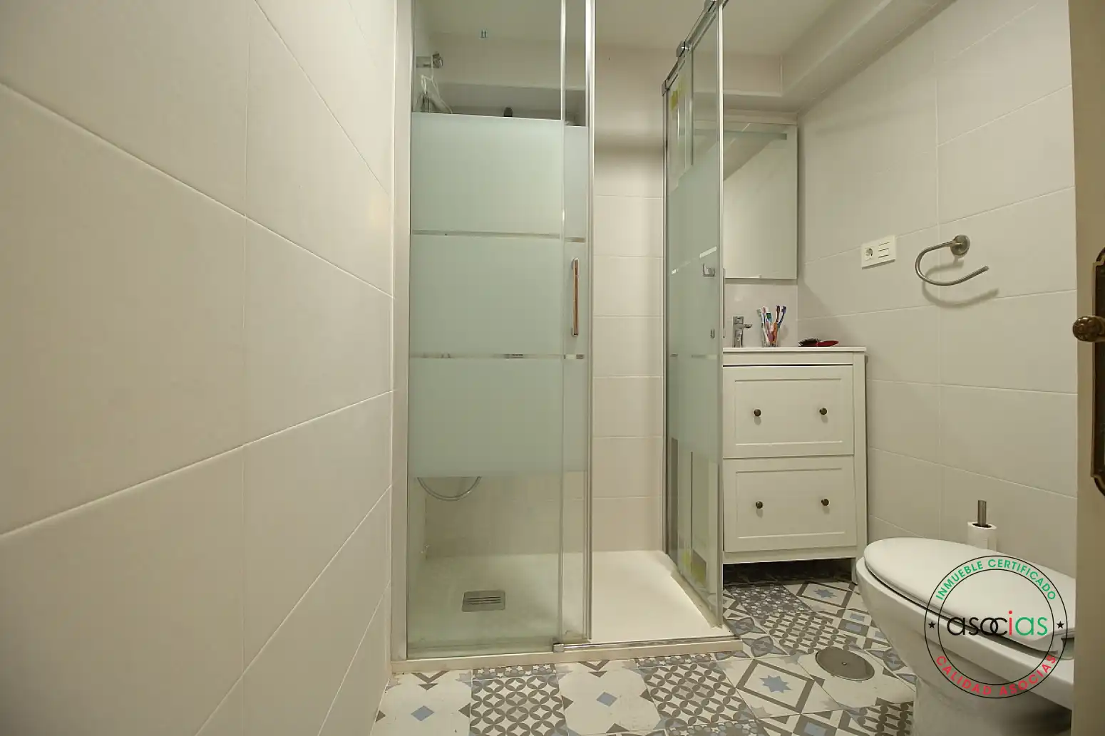 Baño de Piso en venta en Gijón  con Calefacción y Parquet