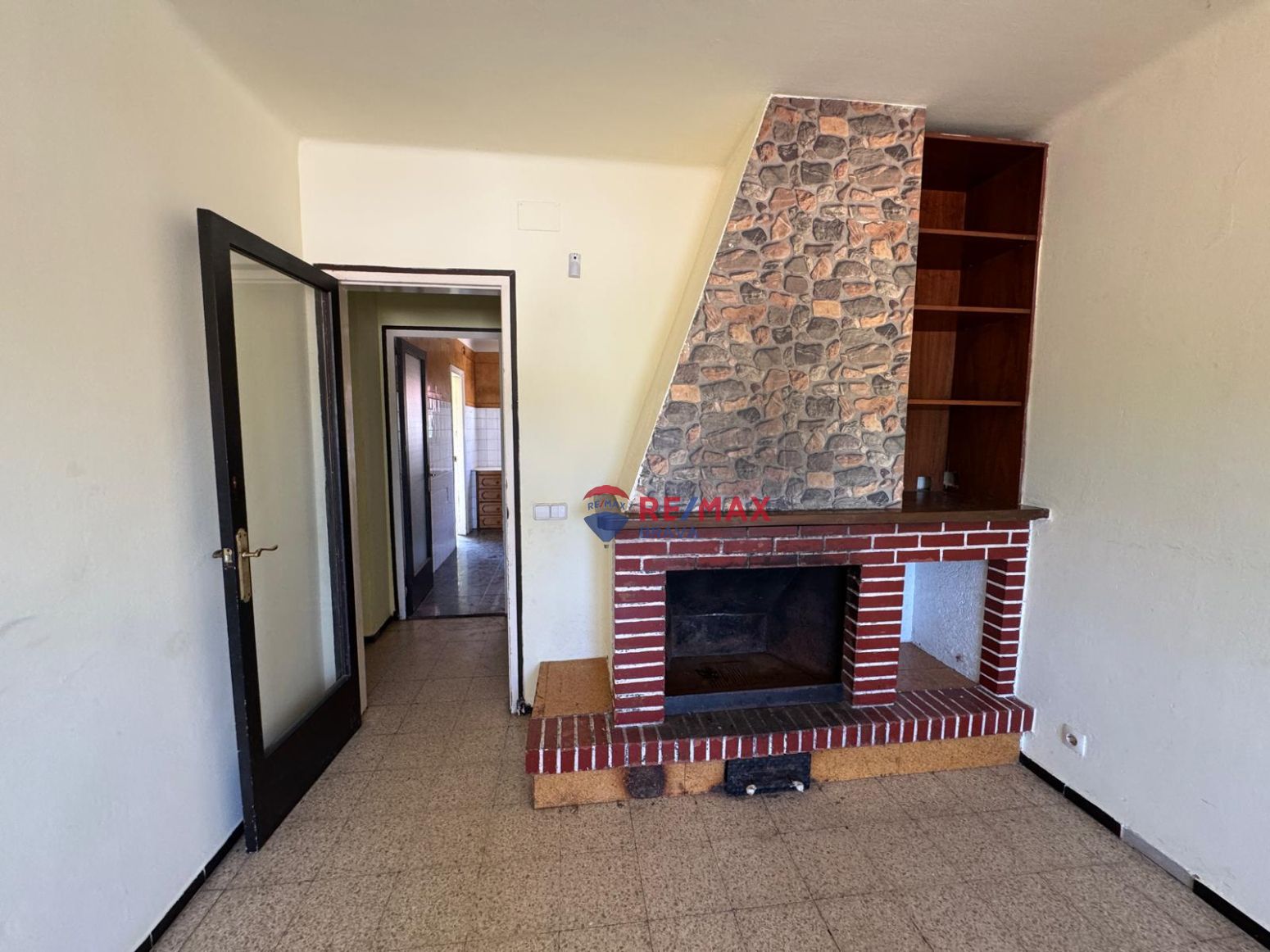 Flat for sale in Anglès  with Terrace, Storage room and Balcony
