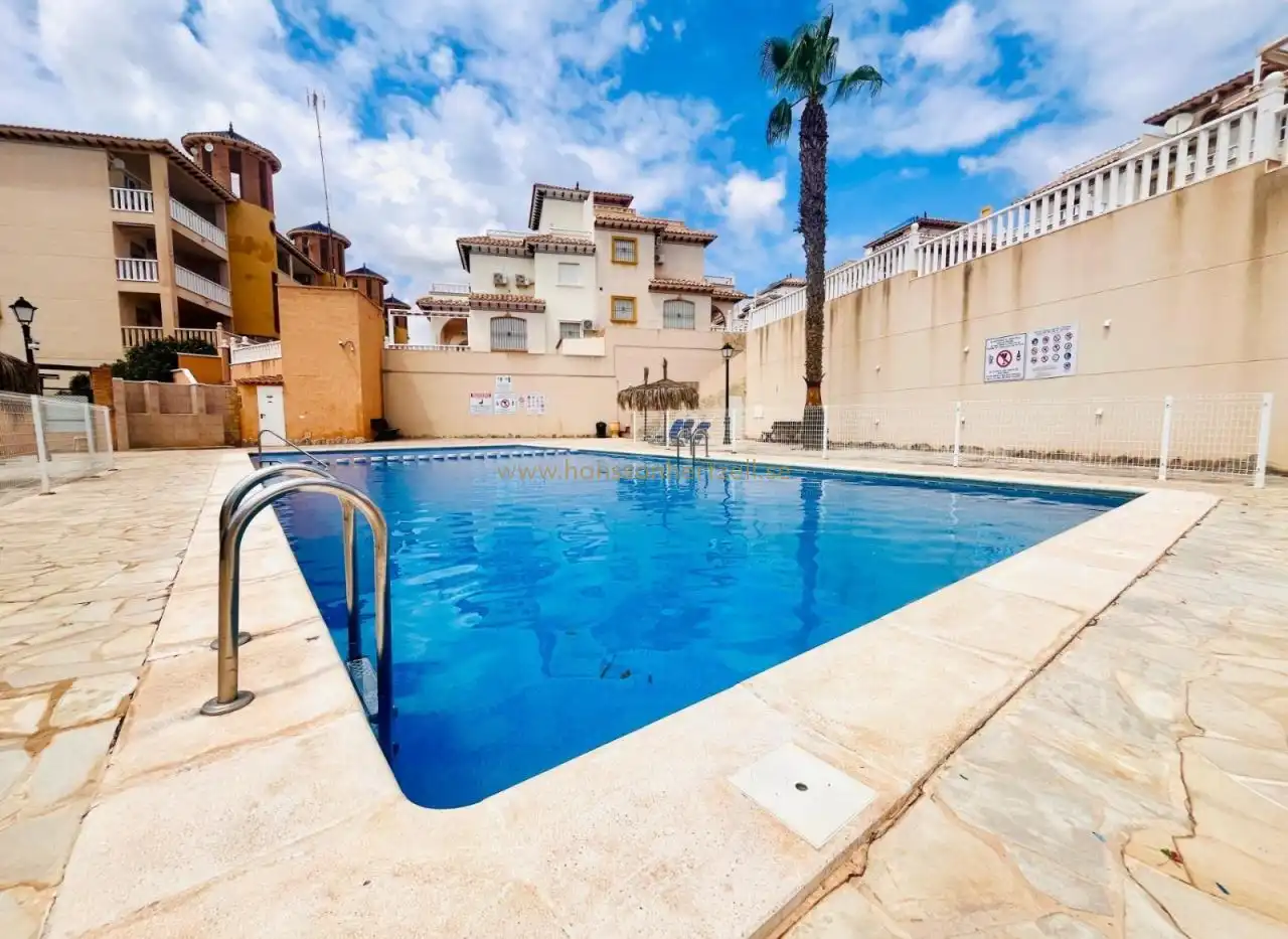 Swimming pool of Apartments for sale in Orihuela