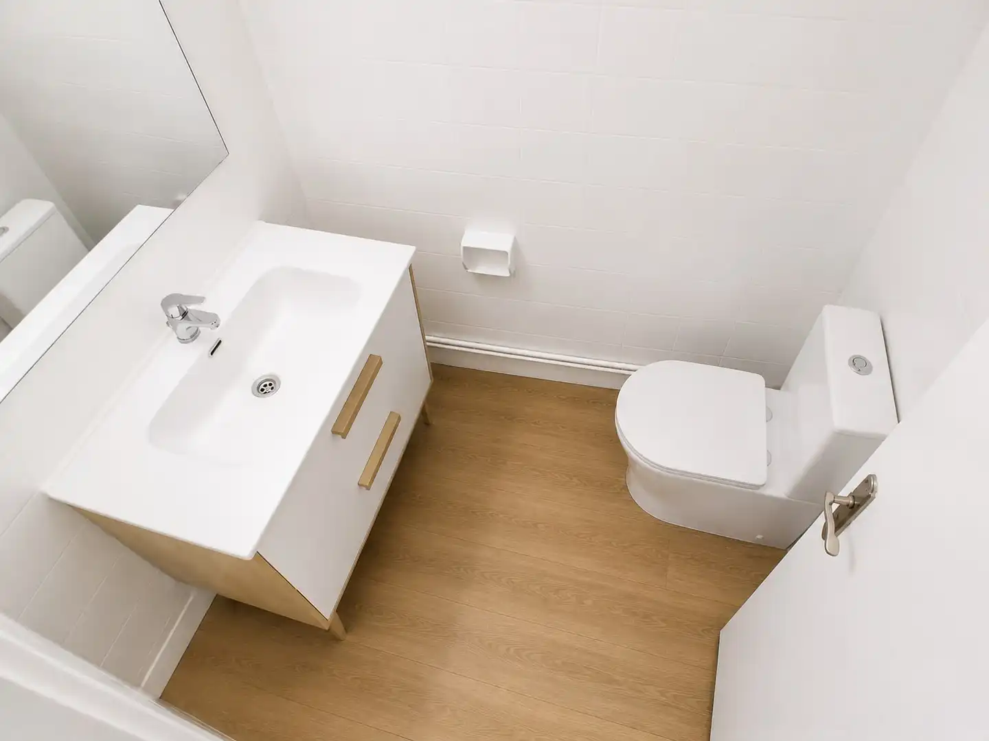 Bathroom of Flat for sale in Santa Coloma de Gramenet  with Balcony