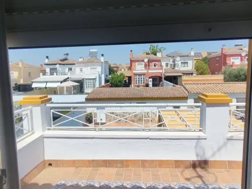 Balcony of Flat for sale in Almensilla  with Air Conditioner, Private garden and Storage room